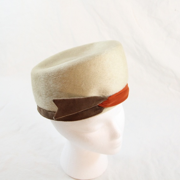 Vintage Felt Pillbox Beige Hat - Women’s S - Picture 1 of 8